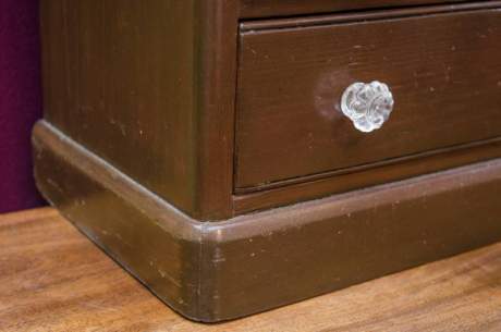 Victorian Painted Pine Table Top Chest of Drawers image-4