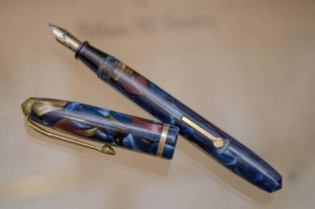 Conway Stewart Fountain Pen and Pencil image-2