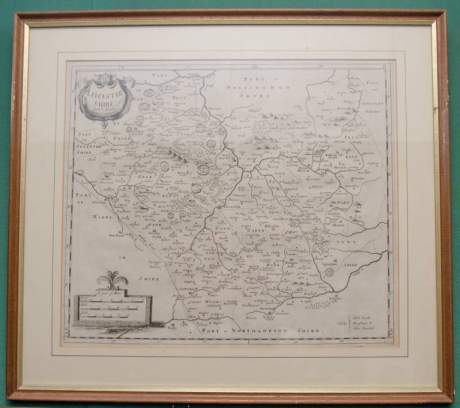 Antiquarian Map of Leicestershire by Robert Morden image-1