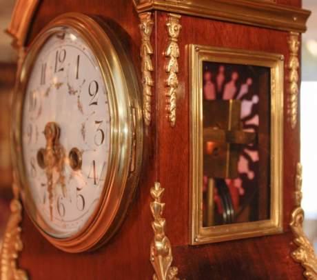 Mahogany Cased Glass Sided Clock image-1