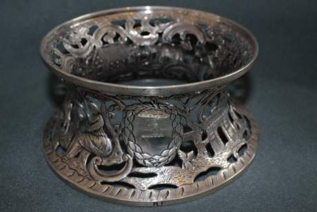 19th Century Irish Dish Ring image-1