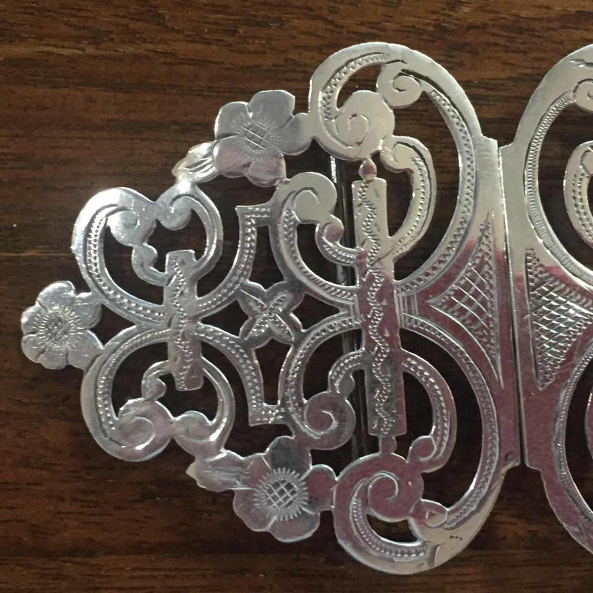 Late Victorian Silver Nurses Belt Buckle - Antiques Posted for £15 - Hemswell Antique Centres