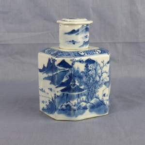 19th Century Chinese Porcelain Blue & White Tea Caddy