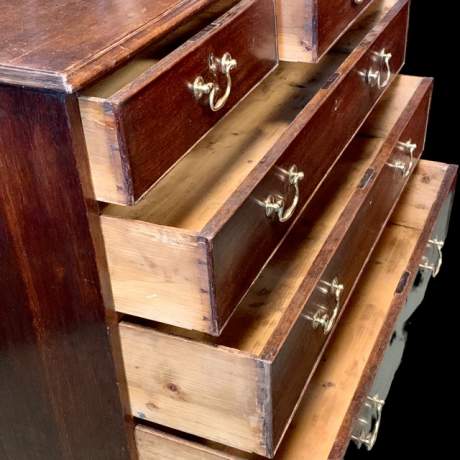 Early 19th Century Oak Chest of Drawers image-4