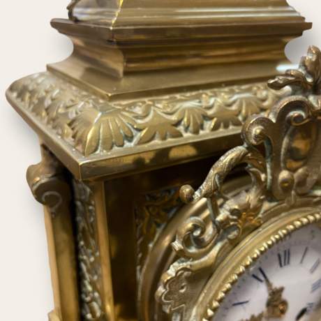 Early 19th Century French Brass Mantle Clock image-8
