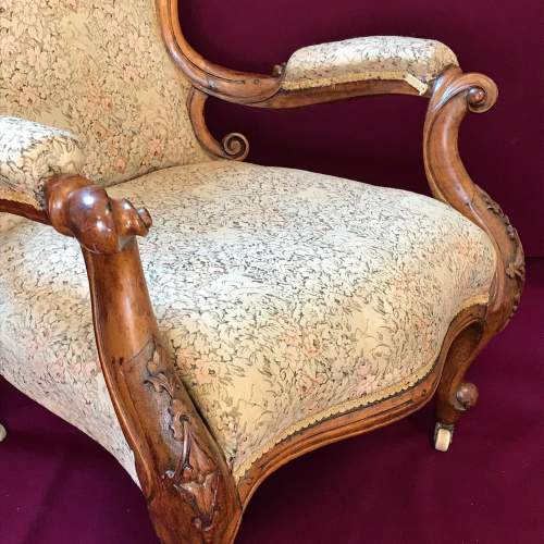 Victorian Gentlemans Walnut Armchair image-5