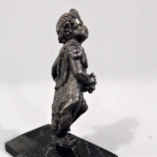 19th Century French Bronze Figure of a Cherub image-4