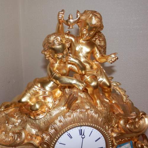 French Gilded Bronze Ormolu Clock image-5