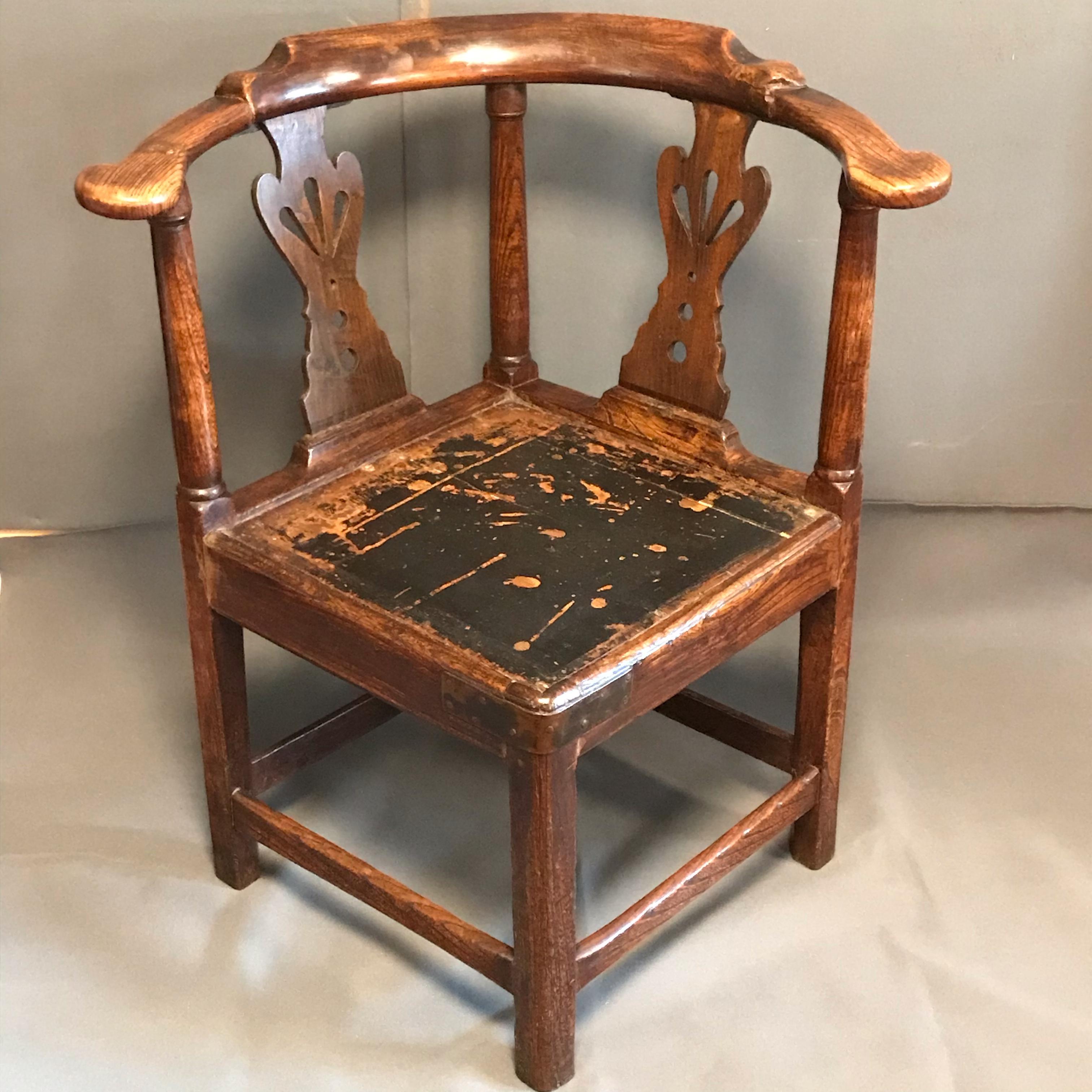 Early 19th Century North Country Oak Corner Chair