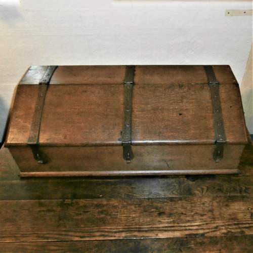 Early 18th Century Oak Bible Box image-1