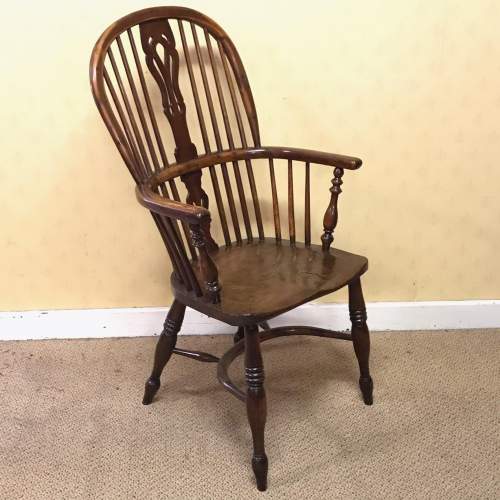 19th Century Yew Wood High Windsor Chair image-1