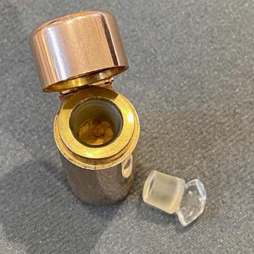 Victorian 9ct Gold Scent Bottle by Sampson Mordan image-2