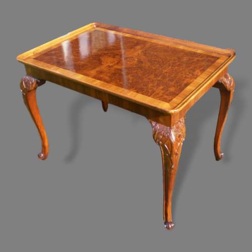 Early 19th Century Burr Walnut Dish Top Silver Table image-2