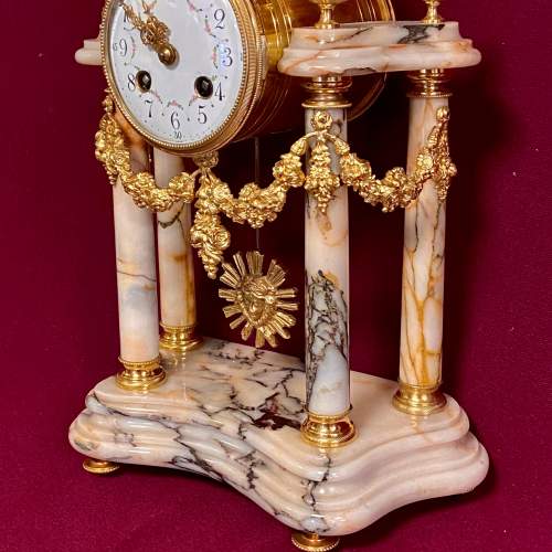 Victorian French Marble and Gilt Bronze Eight Day Clock image-3
