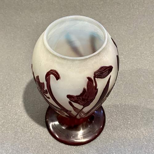 Short Early 20th Century Galle Cameo Glass Vase image-6