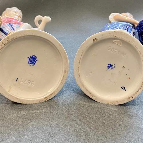 Pair of 19th Century Continental Porcelain Figures image-6