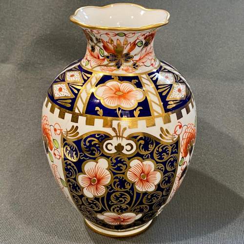 Early 20th Century Royal Crown Derby Vase image-1