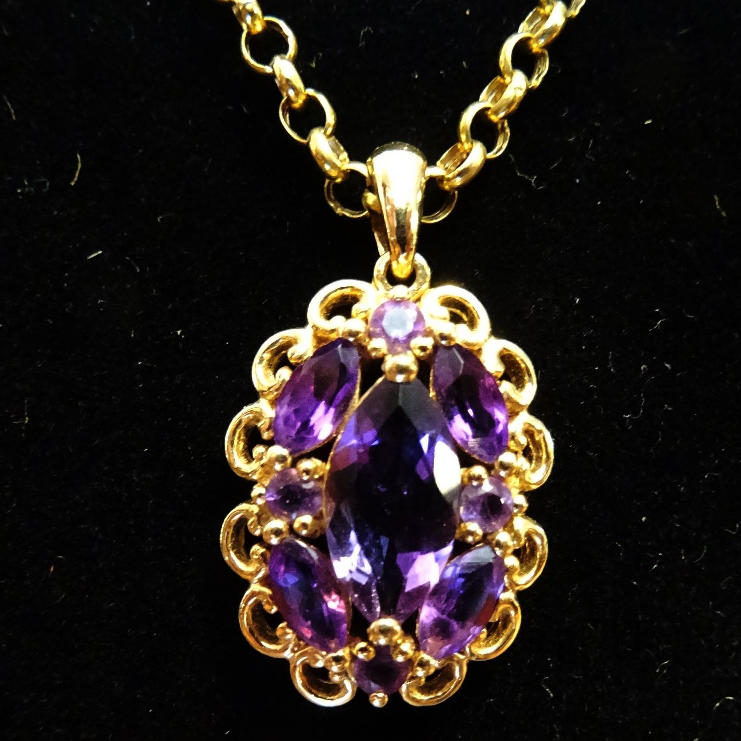 14ct Gold and amethyst pendant - Jewellery & Gold - Hemswell Antique