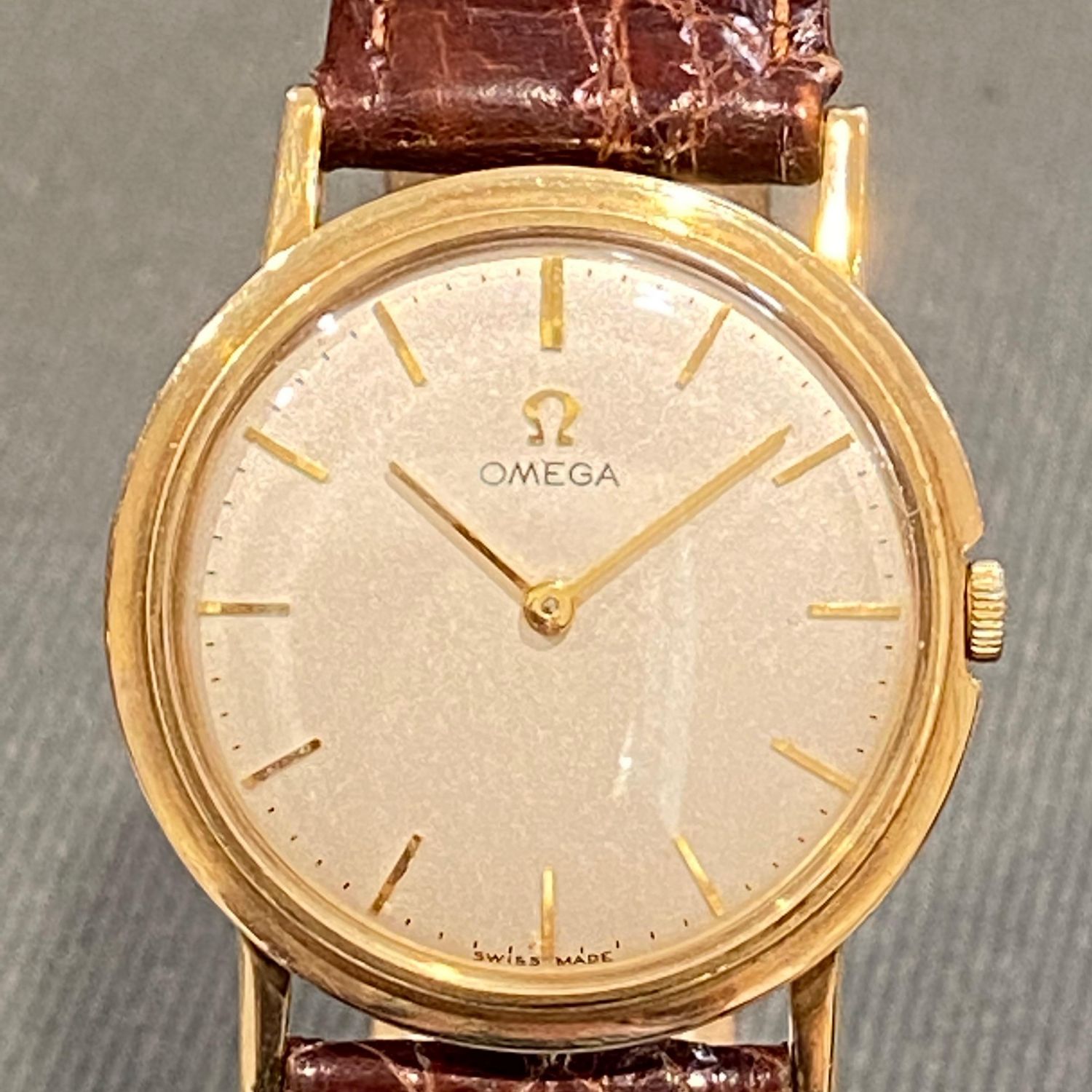 1960s Vintage 9ct Yellow Gold Omega 