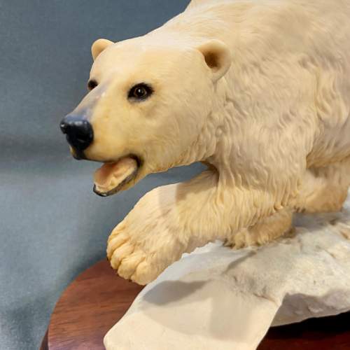 Aynsley Polar Bear and Cubs image-3