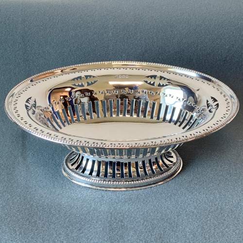 Early 20th Century Pierced Silver Dish image-2