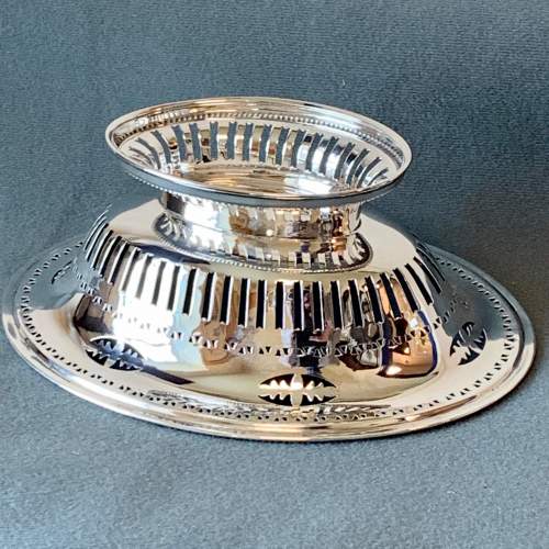 Early 20th Century Pierced Silver Dish image-4