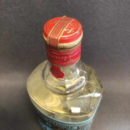 Boxed Bottle of Glockengasse 4711 Blue and Gold Eau De Cologne image-5