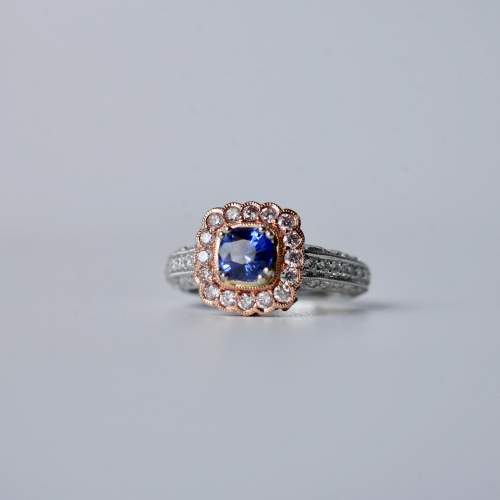 Blue Sapphire and Pink Diamond Ring image-4