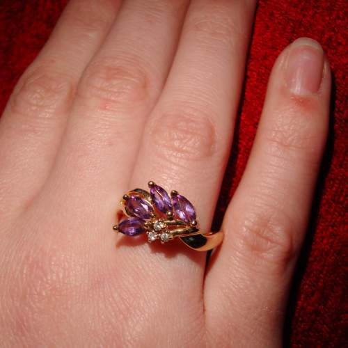 A Pretty 14ct Gold Amethyst and Diamond Floral Ring image-6