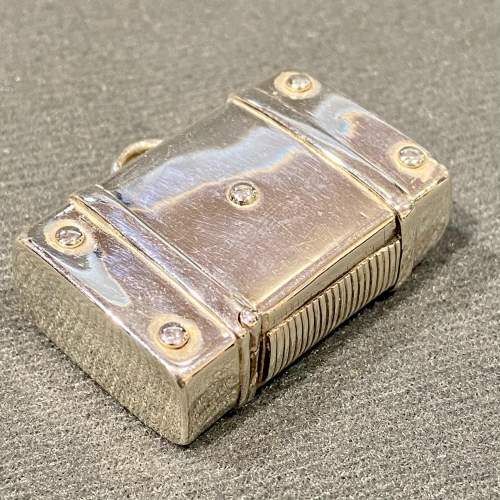Victorian Silver Novelty Suitcase Vesta Case image-4