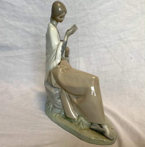 NAO by Lladro Ceramic Figurine of Girl Reading Book image-2