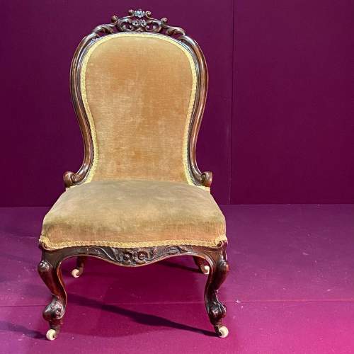 Mid 19th Century Walnut Slipper Chair image-2