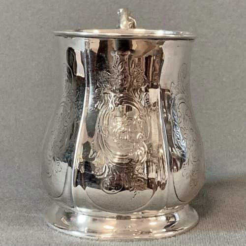 Mid 19th Century Small Silver Tankard image-2