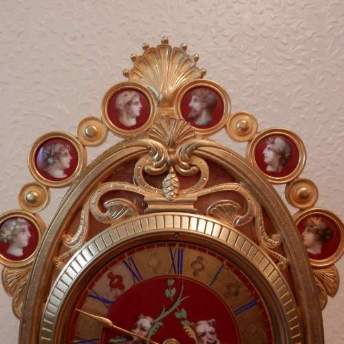Gilt Bronze Mantel Clock with Red Porcelain Panels image-4