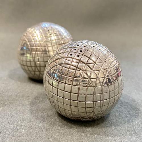 Pair of Victorian Silver Golf Ball Pepperettes image-5