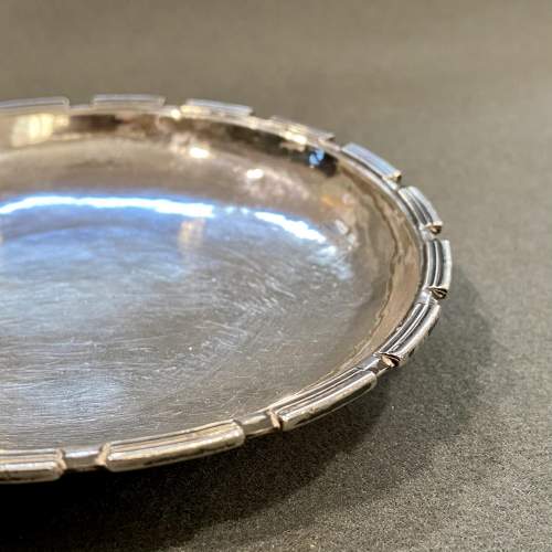 George V Silver Dish by Omar Ramsden image-2