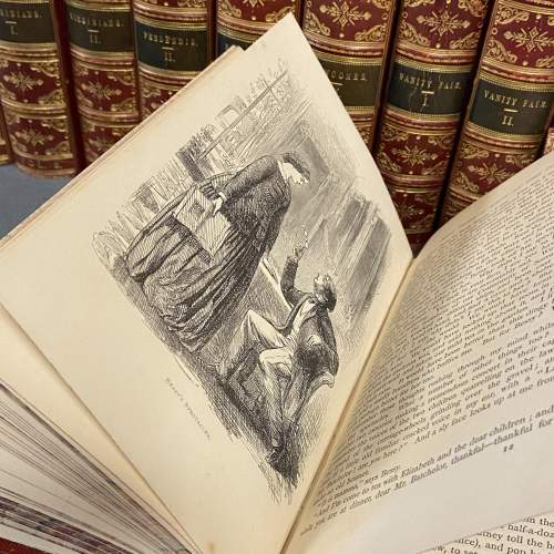 19th Century 22 Volumes of The Works of Thackery image-2