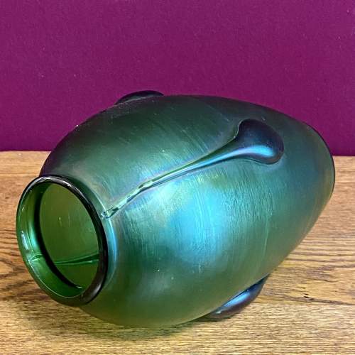 Early 20th Century Loetz Green Iridescent Tadpole Glass Vase image-5