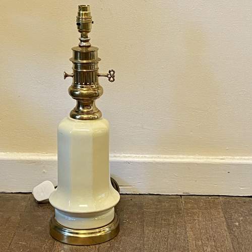 Pair of 20th Century Cream Ceramic and Brass Plated Lamps image-2