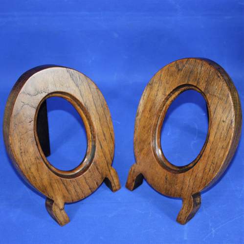Stylish Pair of Oak Arts and Crafts Oval Photograph Frames image-1
