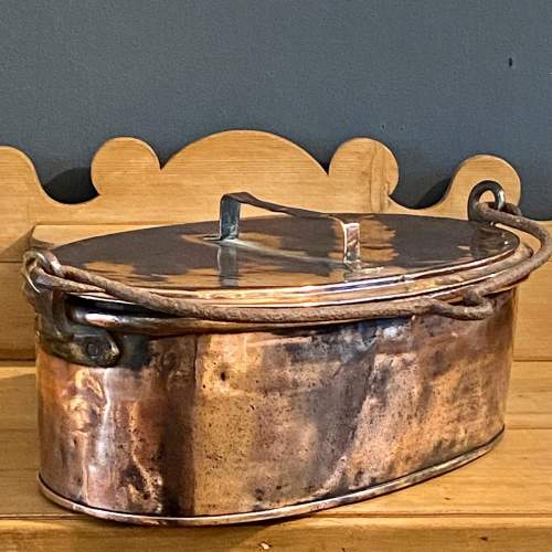 English Copper Oval Cooking Vessel image-1