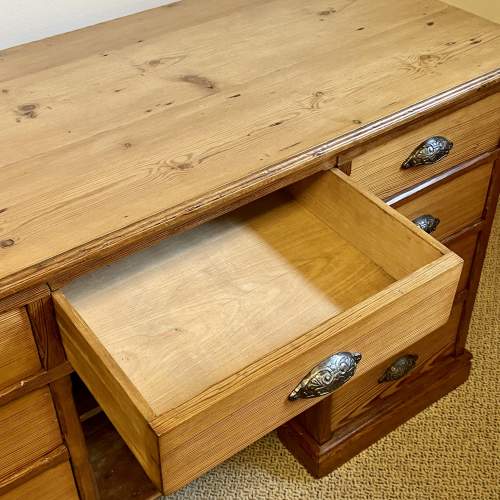 Late 19th Century Pitch Pine Knee Hole Desk image-4
