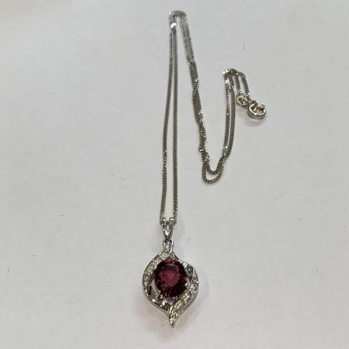 Vintage 18ct Gold Diamond and Pink Tourmaline Necklace image-1