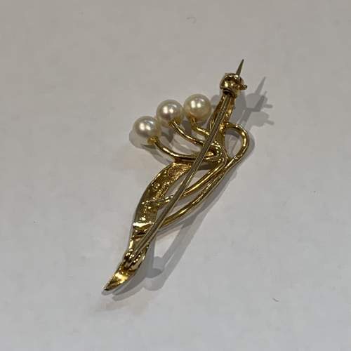 9ct Gold And Pearl Brooch image-4