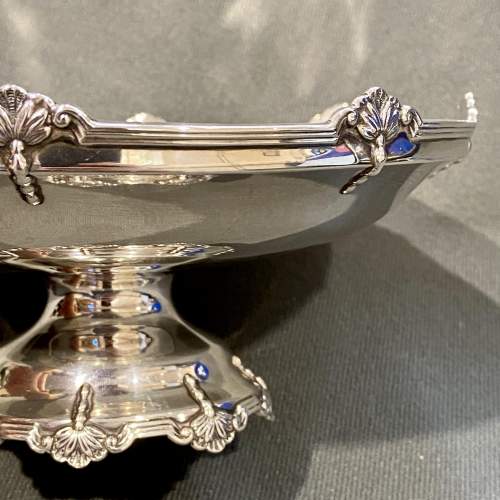 Mid 20th Century Walker and Hall Silver Footed Dish image-4