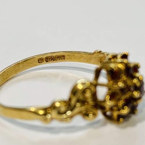Vintage 9ct Gold Garnet Cluster Ring image-6