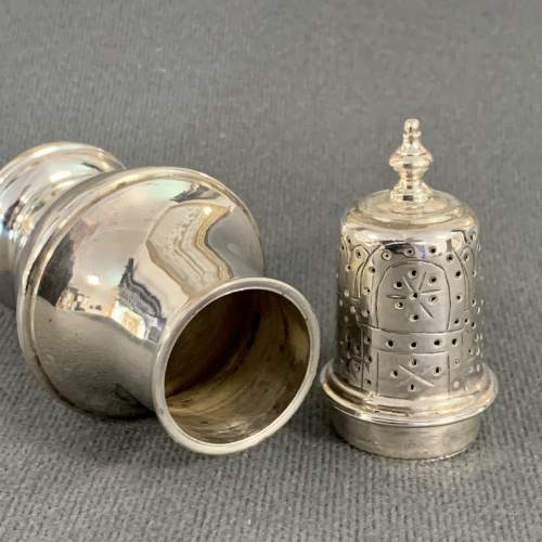 Early 20th Century Silver Pepper Pot image-4