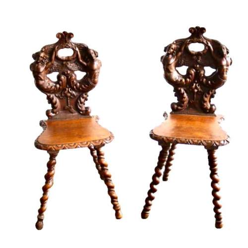 Pair of 19th Century Hall Chairs image-2