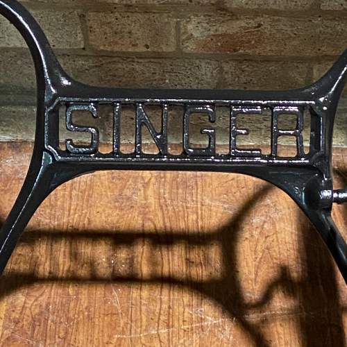 Singer Cast Iron Based Table image-3