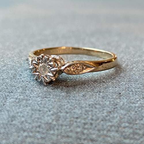Vintage 9ct Gold Diamond Ring image-3